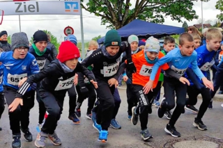 Jugendlauf 2024 Bericht Kayher Kirschblütenlauf Veranstalter