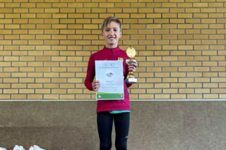 Mateo Blanco Gewinner des 33. Kayher Kirschblütenlaufs über 1000 Meter