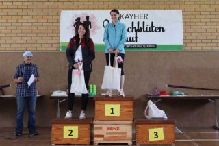 Siegerehrung Platz 1 und 2 bei den Frauen